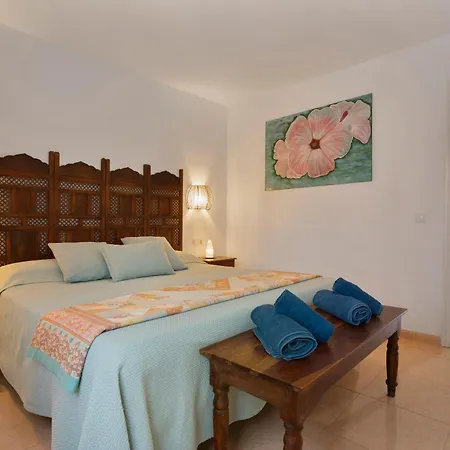 Away From Apartamento